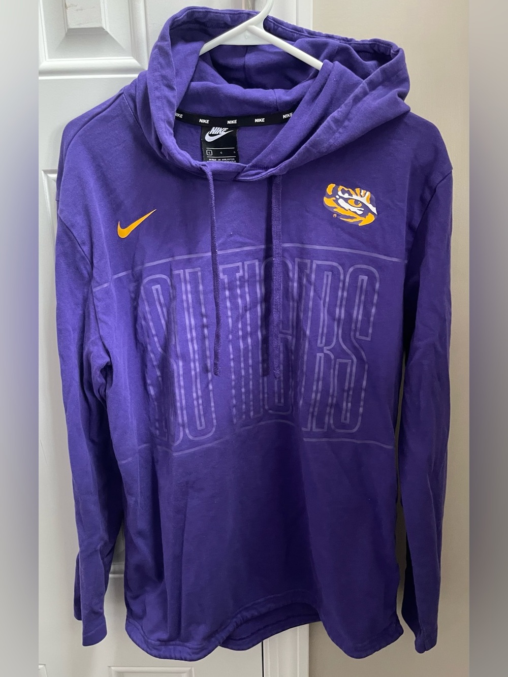 Nike Purple LSU Tigers Pullover Hoodie with Yellow Accents. Size Large
